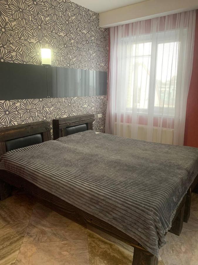 Na Bukovinskoy Guest House Kharkiv Extérieur photo