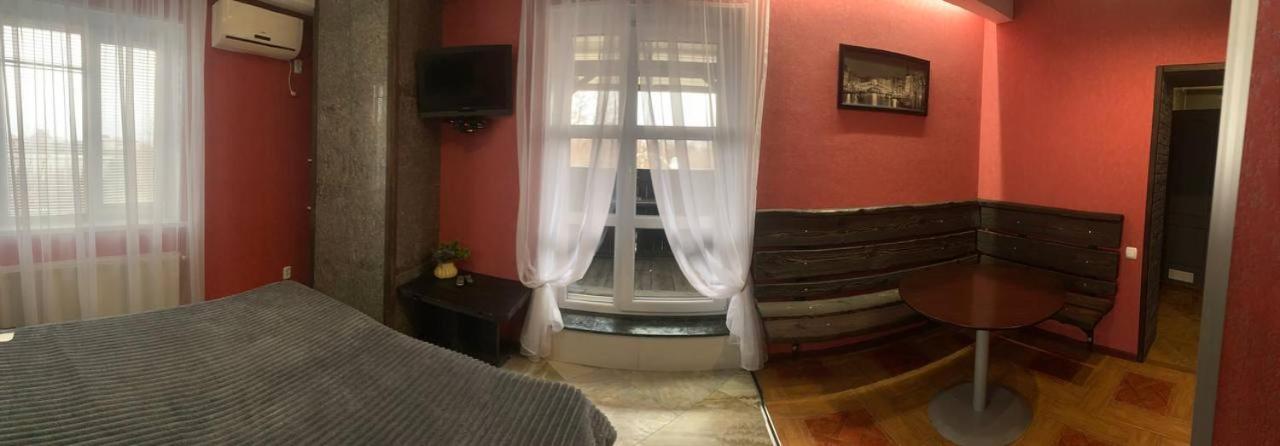 Na Bukovinskoy Guest House Kharkiv Extérieur photo